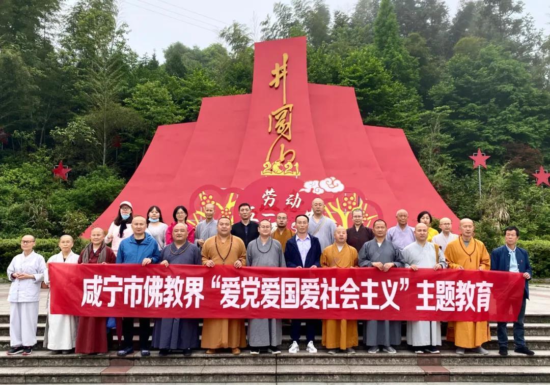 哈药六厂成新晋网红，每天一两万人参观